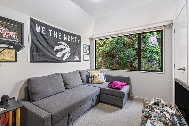 Photo of property in 2/667 East Coast Road, Browns Bay, Auckland, 0630