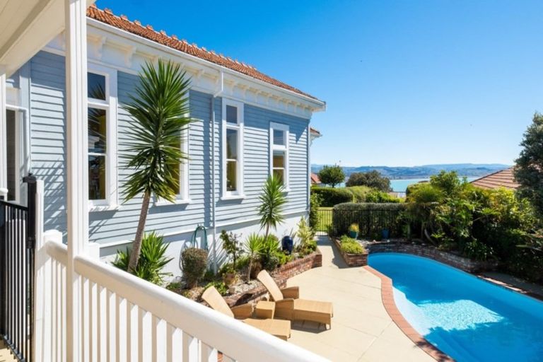 Photo of property in Mchardy Homestead, 11 Bracken Street, Hospital Hill, Napier, 4110