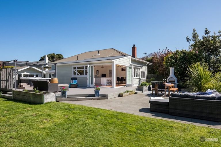 Photo of property in 20 Hautana Square, Woburn, Lower Hutt, 5010