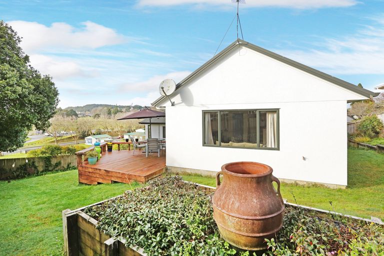 Photo of property in 8a Stembridge Avenue, Pukekohe, 2120