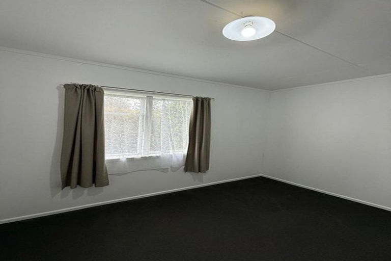 Photo of property in 9 Edwin Freeman Place, Ranui, Auckland, 0612