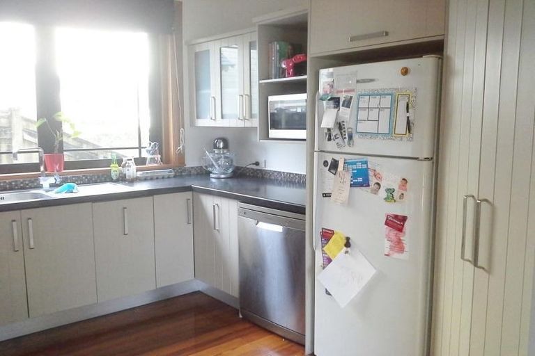 Photo of property in 7 Sanders Avenue, Westown, New Plymouth, 4310