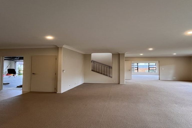Photo of property in 8 Terrasini Drive, Flat Bush, Auckland, 2019