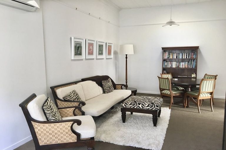 Photo of property in 16 Albert Road, Devonport, Auckland, 0624