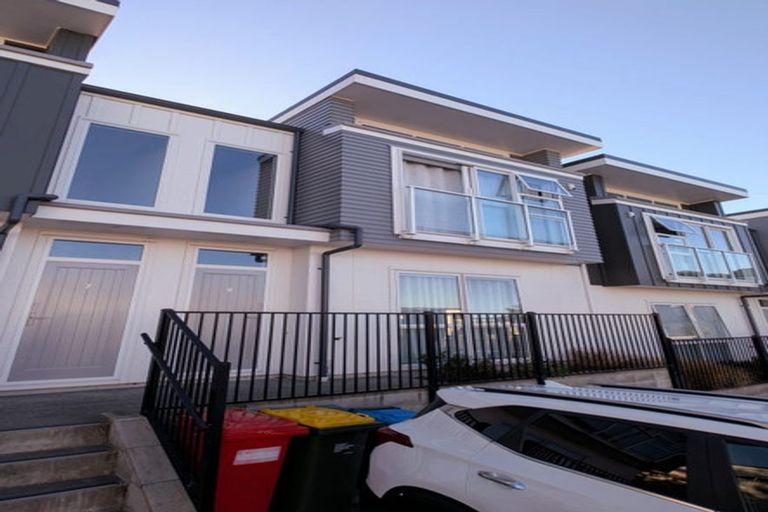 Photo of property in 9 Tai Lane, Whitby, Porirua, 5024