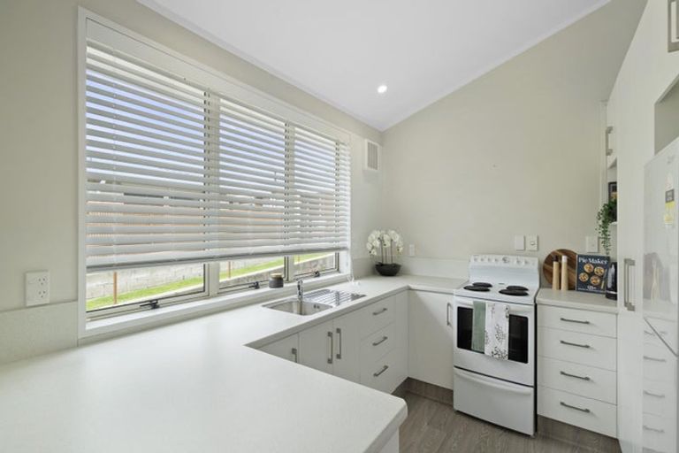 Photo of property in 18 Hookey Drive, Te Puke, 3119