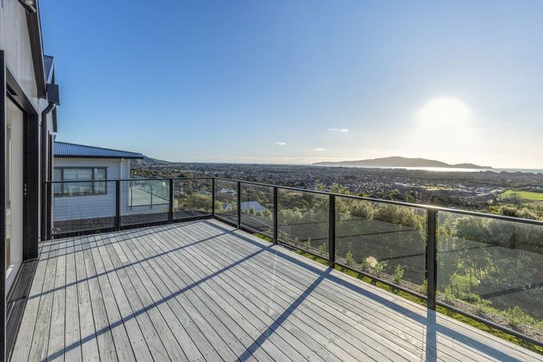 Photo of property in 86 Kotare Street, Waikanae, 5036