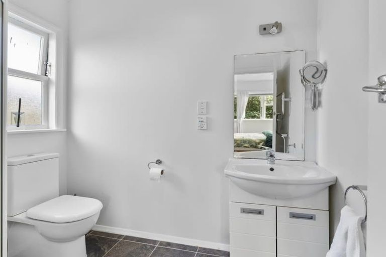 Photo of property in 1 Goldsborough Avenue, Raumati Beach, Paraparaumu, 5032