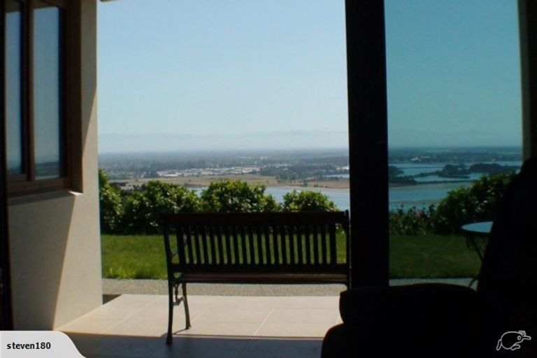 Photo of property in 104 Glenstrae Road, Redcliffs, Christchurch, 8081