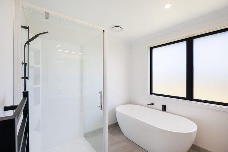 Photo of property in 132 Kingsdale Park Drive, Aokautere, Palmerston North, 4471