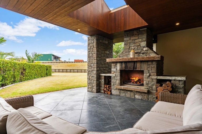 Photo of property in 70 Baylys Coast Road, Dargaville, 0377