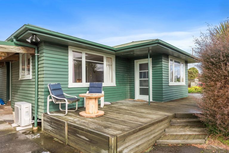 Photo of property in 16 Basley Road, Owhata, Rotorua, 3010