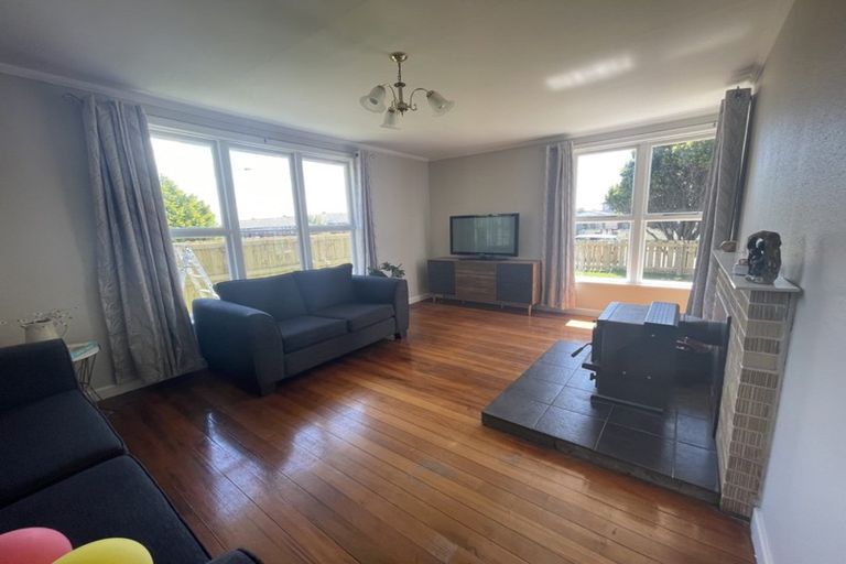 Photo of property in 73 Murphy Street, Strathern, Invercargill, 9812
