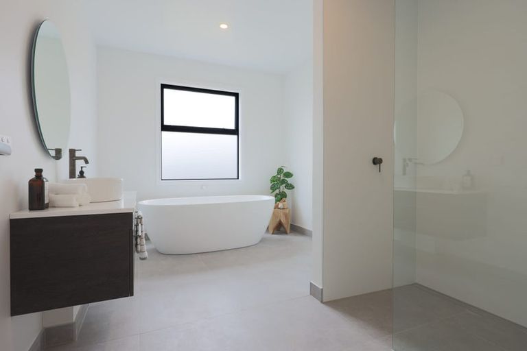 Photo of property in 8 Maire Street, Woburn, Lower Hutt, 5010