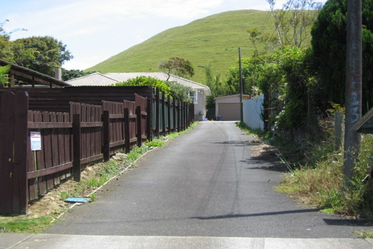 Photo of property in 13 Toatoa Place, Mangere Bridge, Auckland, 2022