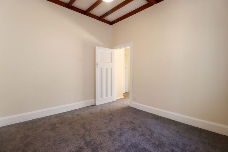 Photo of property in 24 Aroha Street, Takaro, Palmerston North, 4410