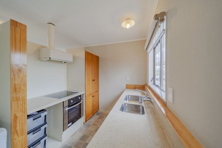 Photo of property in 13 Carruthers Street, Otane, 4202