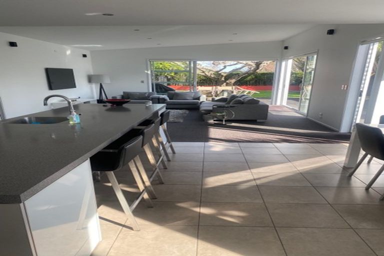 Photo of property in 272 Mangorei Road, Merrilands, New Plymouth, 4312