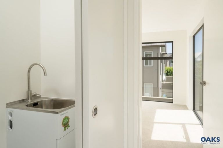 Photo of property in 29 Whai Hua Lane, Mangere Bridge, Auckland, 2022