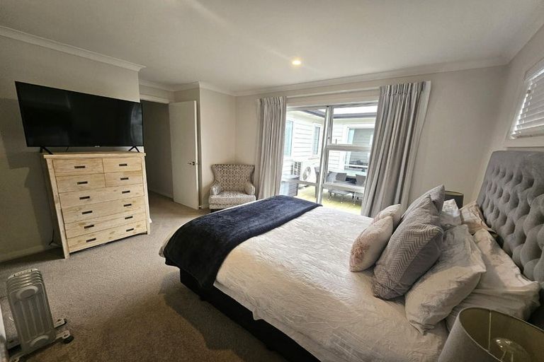 Photo of property in 34 Hanlow Place, Pyes Pa, Tauranga, 3112
