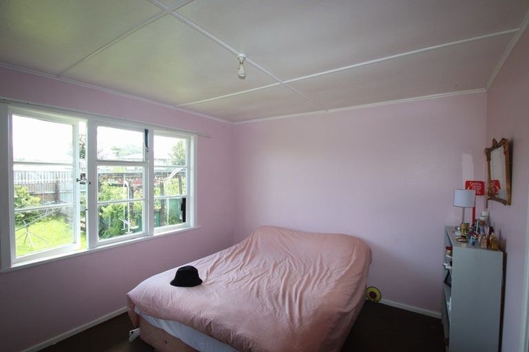 Photo of property in 11 Beaconsfield Road, Midhirst, Stratford, 4394