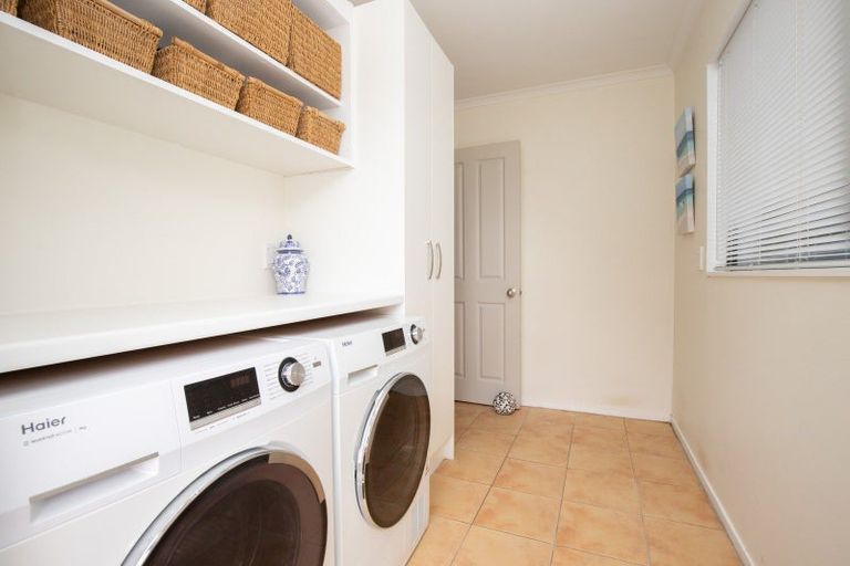 Photo of property in 1 Harris Place, Ngatea, 3503