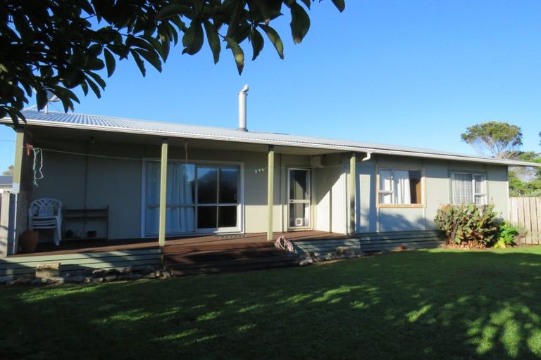 Photo of property in 11 Martin Place, Carters Beach, Westport, 7825