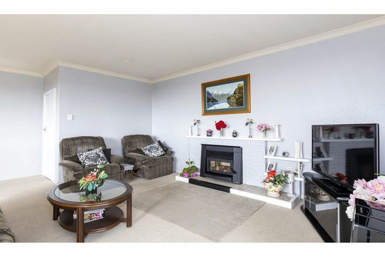 Photo of property in 163 Douglas Street, Highfield, Timaru, 7910