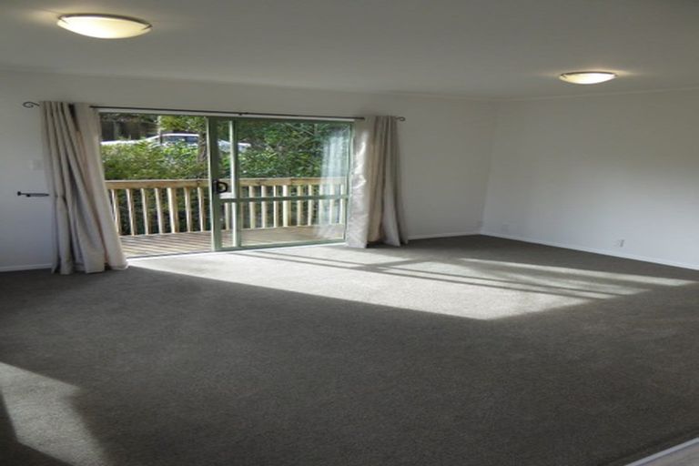 Photo of property in 12 Seaton Road, Murrays Bay, Auckland, 0630