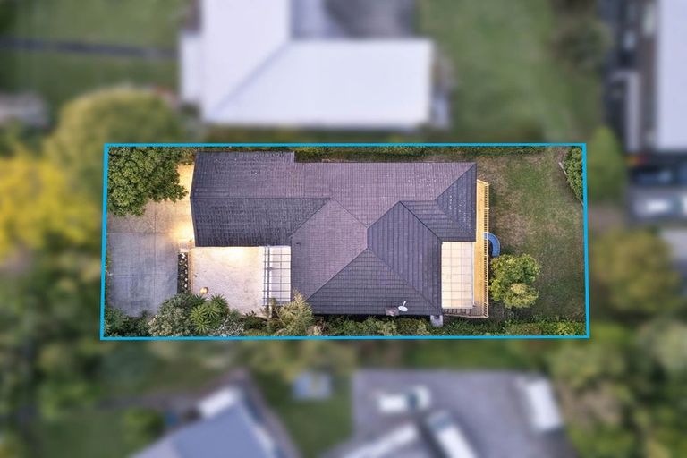 Photo of property in 3 Moffat Road, Red Beach, 0932