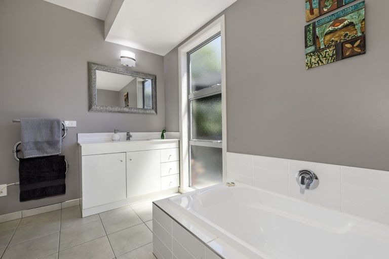 Photo of property in 15 Roderick Street, Otumoetai, Tauranga, 3110