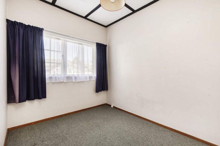 Photo of property in 133 Kings Crescent, Hutt Central, Lower Hutt, 5010