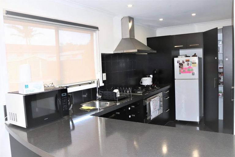 Photo of property in 34 Dissmeyer Drive, Clover Park, Auckland, 2019