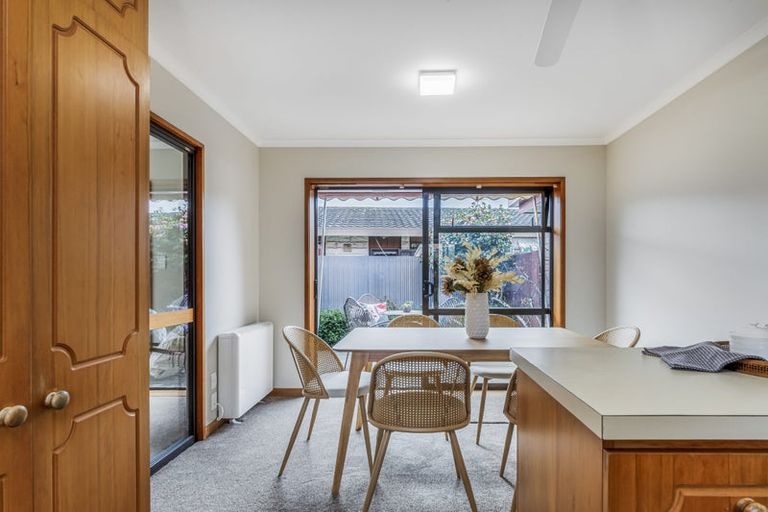 Photo of property in 2/49 Division Street, Riccarton, Christchurch, 8041