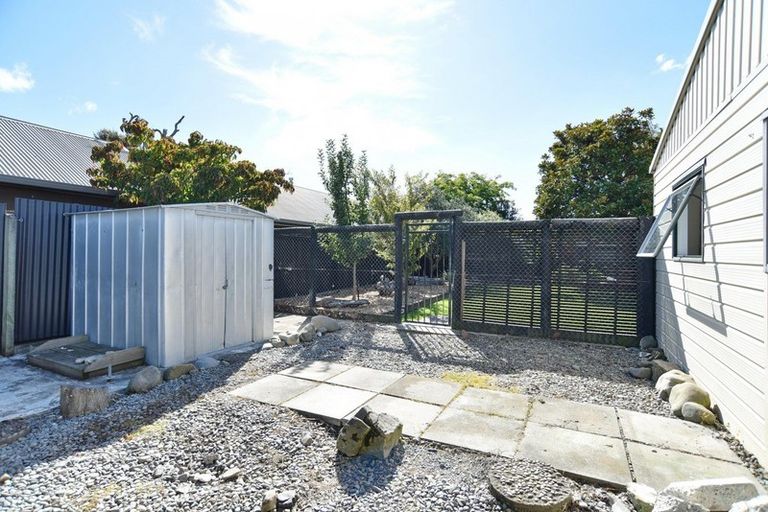 Photo of property in 69 Bush Street, Rangiora, 7400