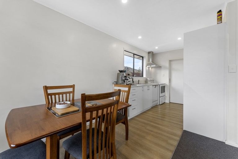 Photo of property in 1/25 La Perouse Place, Northcote, Christchurch, 8052