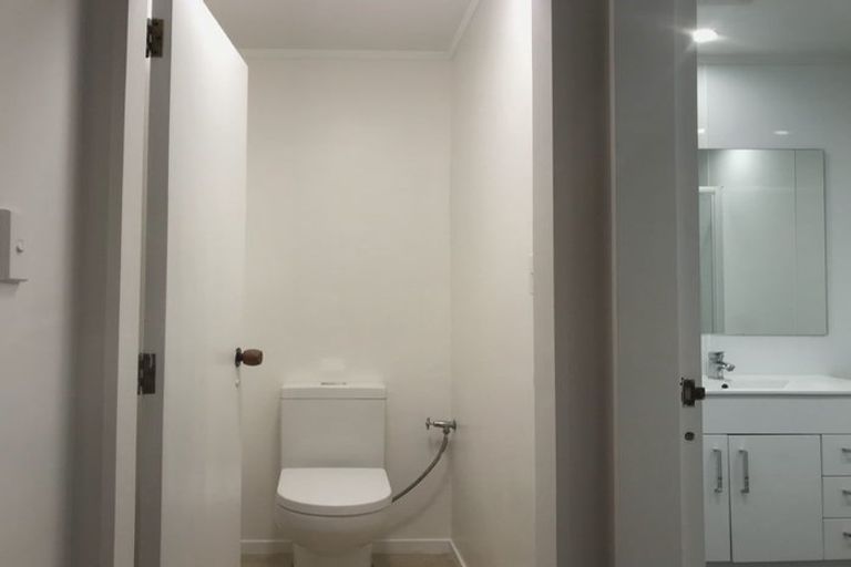 Photo of property in 18b Percy Dyett Drive, Karori, Wellington, 6012