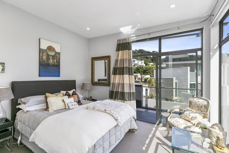 Photo of property in 63 Burnham Street, Seatoun, Wellington, 6022