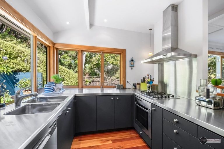 Photo of property in 65 Bombay Street, Ngaio, Wellington, 6035