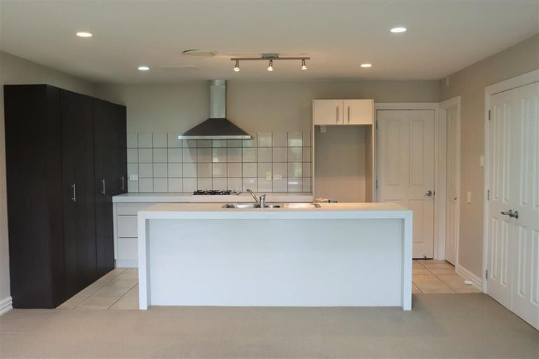 Photo of property in 10 Leneford Drive, East Tamaki, Auckland, 2013