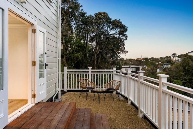 Photo of property in 28 Crieff Street, Northland, Wellington, 6012
