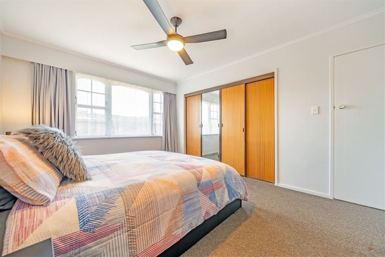 Photo of property in 8 Earlston Grove, Avalon, Lower Hutt, 5011