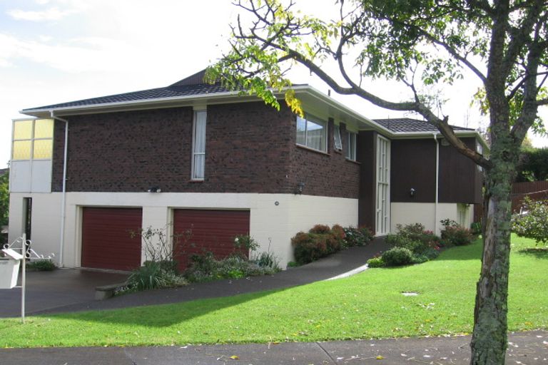 Photo of property in 16 Andrea Place, Sunnyhills, Auckland, 2010