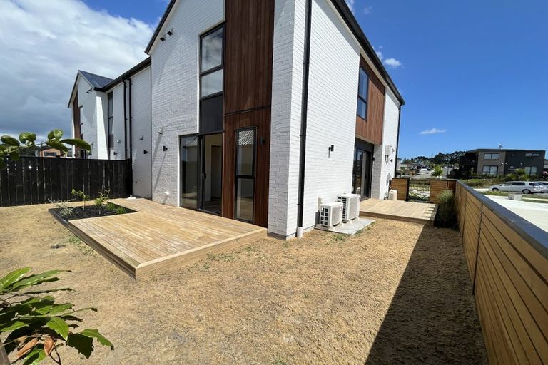 Photo of property in 64 Podgora Avenue, Huapai, Kumeu, 0810