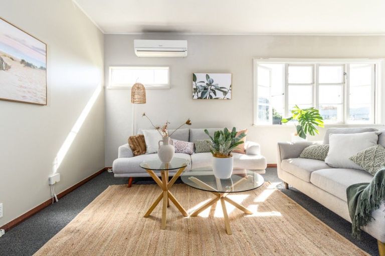 Photo of property in 82 Latham Street, Marewa, Napier, 4110