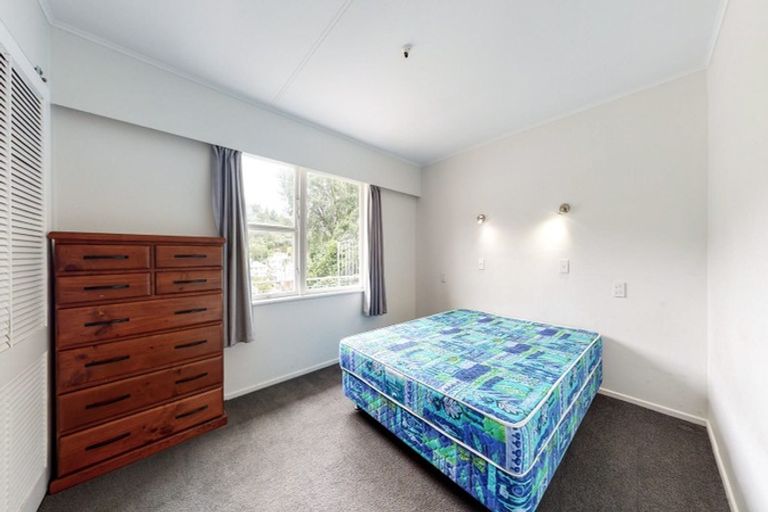 Photo of property in 30 Thomson Grove, Stokes Valley, Lower Hutt, 5019