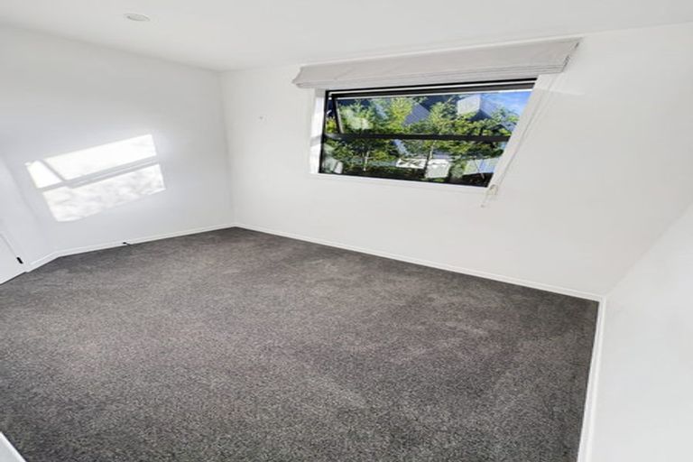 Photo of property in 16 Kelly Road, Riverhead, 0820