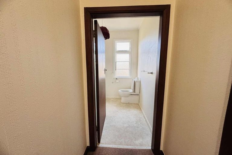 Photo of property in 29-31 Rangitira Avenue, Palmerston North, 4414
