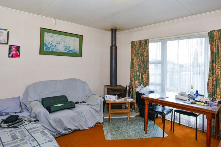 Photo of property in 27 Liverpool Crescent, Flaxmere, Hastings, 4120