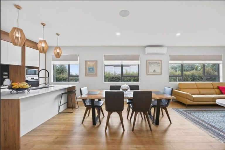 Photo of property in 3b Cardiff Road, Pakuranga, Auckland, 2010